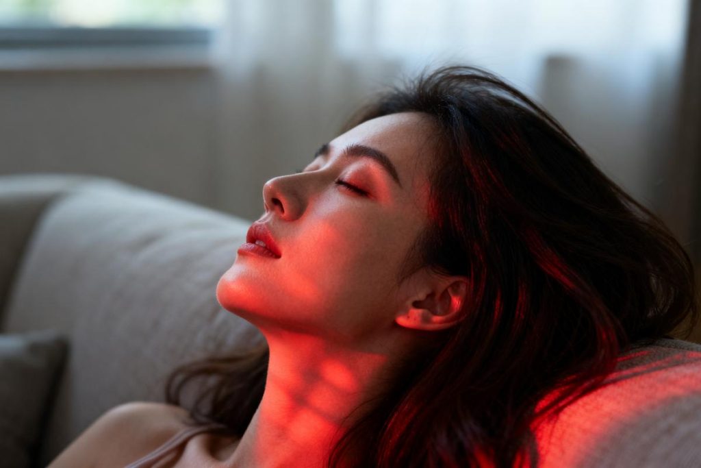 Rood licht therapie voor haargroei: Werkt het echt?